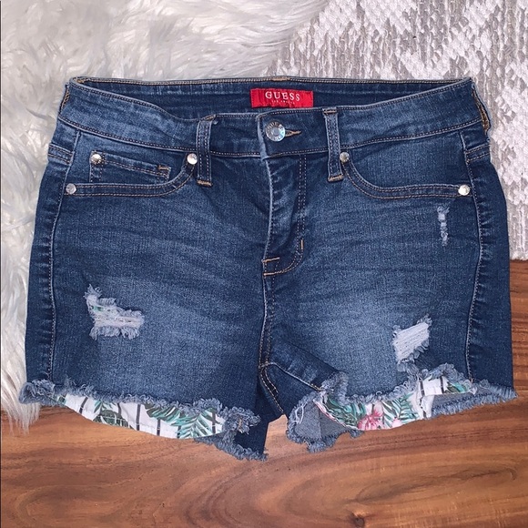 Guess Pants - GUESS 26 Jean short ripped stretch pattern pockets